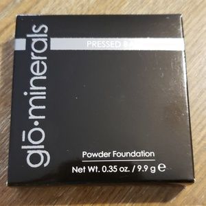 Natural medium Glo minerals pressed base